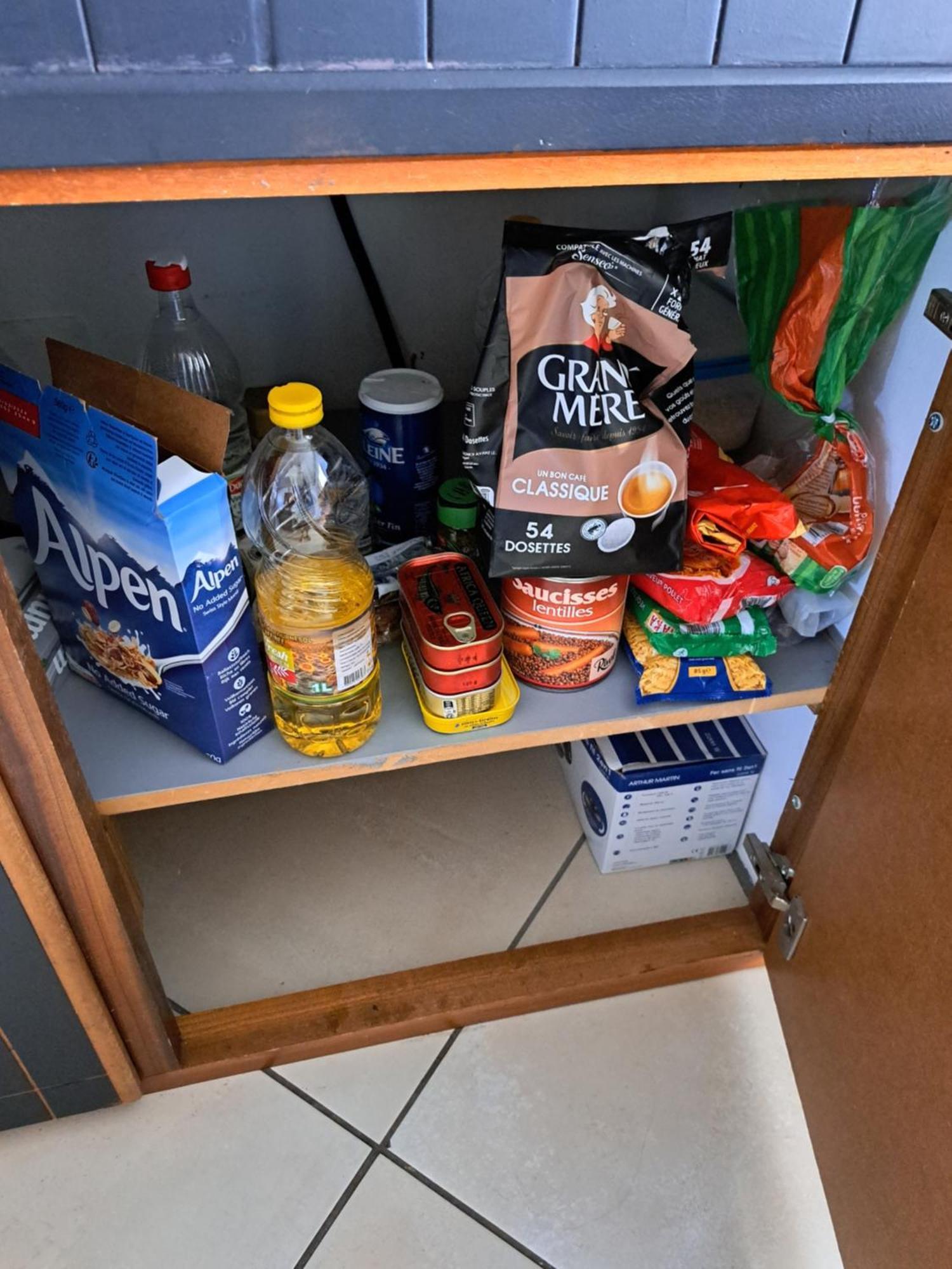 Apartament Appart A La Res Andy Accueillant 1 A 5 Pers Arrive Autonome , 2 Places De Parking Dans La Cour Devant La Maison Saint-Denis Zewnętrze zdjęcie